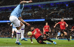 Vì sao Man City không có phạt đền trước MU khi Fred để bóng chạm tay?