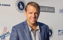 Tin bóng đá 10/12: Tỷ phú Mỹ hỏi mua Chelsea