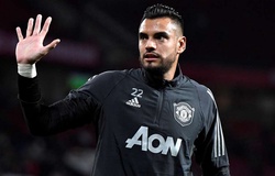 Thủ môn Romero có thành tích khó tin khi làm kép phụ ở MU