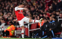 CĐV Arsenal hết kiên nhẫn với Ozil sau màn hờn dỗi trước Man City