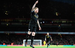 De Bruyne tỏa sáng, Man City dễ dàng đè bẹp Arsenal