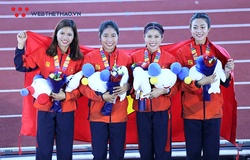 Thạc sĩ điền kinh Trần Thị Yến Hoa nhận thưởng nóng SEA Games 30 từ Thừa Thiên Huế