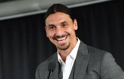 Ibrahimovic khước từ MU để chuyển đến AC Milan