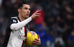 Ronaldo ghi bàn tệ nhất sau một thập kỷ và bị Lewandowski, Messi bỏ xa