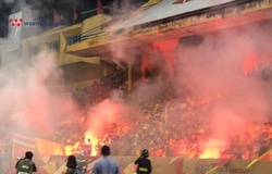 Lịch thi đấu vòng 1 V.League 2020: Gợi lại vụ đốt pháo sáng kinh hoàng ở Hàng Đẫy
