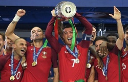 Ronaldo tiết lộ từng "phá lệ" uống rượu khi vô địch Euro 2016