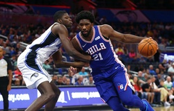 Bất lực ở tình huống sau cùng, Joel Embiid nhìn đội nhà thất bại trước Magic