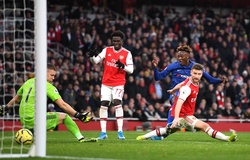 Arsenal chịu đựng những dấu mốc tồi tệ sau trận thua Chelsea