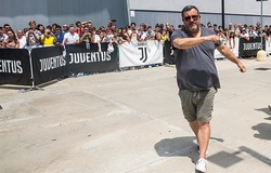 Sau MU, siêu cò Raiola lại công kích Ajax vụ chuyển nhượng De Ligt