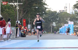 Nhà vô địch Boxing Trương Đình Hoàng lần đầu thử sức chạy dài tại HCMC Marathon 2020