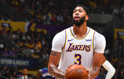 Anthony Davis chỉ muốn ở lại LA Lakers thêm 3 năm?
