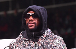 Floyd Mayweather trình làng tủ quần áo kính vỡ hàng trăm triệu