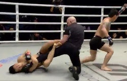Võ sĩ “bẻ chân” trọng tài sau khi bị hạ knockout ở ONE Championship