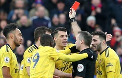 Arsenal mượn pha chơi xấu của sao Liverpool để xin giảm án cho Aubameyang