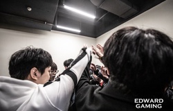 Lịch thi đấu LPL Mùa Xuân 2020 hôm nay 19/1: TES vs EDG