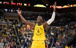 Victor Oladipo trở lại, ghi điểm quyết định giúp Indiana Pacers thắng lợi