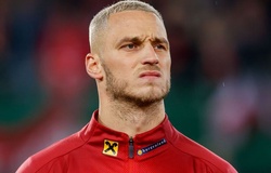 Cựu sao Ngoại hạng Anh mắc kẹt ở Trung Quốc vì virus corona