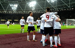 Liverpool có nhiều chiến thắng hơn MU đoạt cú ăn ba mùa 1998/99