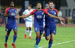 Trực tiếp Paro vs Bengaluru: Khách lấn chủ