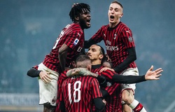 Ibrahimovic lập thành tích đi vào lịch sử trận derby Milan