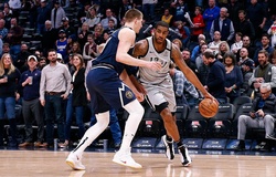 Dẫn 23 điểm, San Antonio Spurs vẫn bại trận trước Denver Nuggets