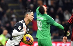 Ronaldo cứu Juventus bằng quả phạt đền gây tranh cãi trước Milan