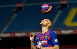 Tiền đạo đá cặp với Messi của Barca từng vật lộn ở giải hạng 2 thế nào?