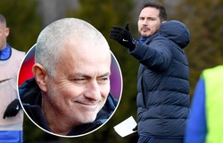 Mourinho “nắn gân” đội bóng cũ Chelsea bằng trò chơi gián điệp