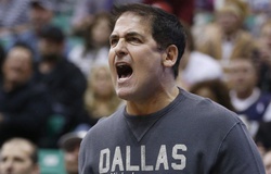 Ông bầu Dallas Mavericks nổi giận lôi đình vì bẻ còi gây tranh cãi
