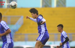 Chùm ảnh: Công Phượng tích cực tập luyện, quyết tâm "xé lưới" Hà Nội FC