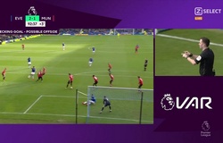 MU thoát thua vào phút chót nhờ sự giúp đỡ của công nghệ VAR