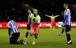 Aguero trở thành vua ghi bàn Manchester sau khi vượt qua Rooney