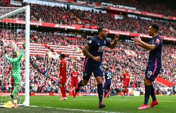 VAR khiến Liverpool nhận bàn thua sớm trước Bournemouth