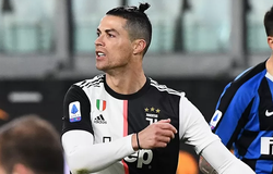 Ronaldo và Juventus có thể phải đá play-off để quyết định chức vô địch Serie A