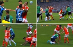 Sốc: 8 thẻ đỏ được rút ra ở trận derby Brazil tại Copa Libertadores