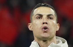 Ronaldo đưa ra thông điệp vể COVID-19 khi cách ly ở quê nhà