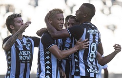 Keisuke Honda lập kỷ lục độc nhất vô nhị trong bóng đá