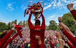 Liverpool bị ảnh hưởng thế nào khi Ngoại hạng Anh tiếp tục hoãn?