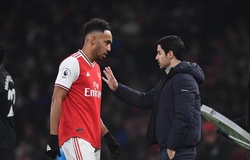 Aubameyang đẩy Arsenal vào tình thế tiến thoái lưỡng nan