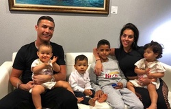 Bạn gái và các con của Ronaldo là ai?