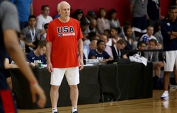 Bất chấp Olympic 2020 dời lịch, HLV Gregg Popovich vẫn dẫn dắt ĐT Mỹ