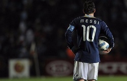 Messi khóc như đứa trẻ sau thất bại ở Copa America
