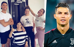 Ronaldo chia sẻ bức ảnh hạnh phúc bên gia đình ở quê nhà