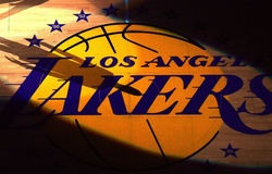 NBA đón tin vui về những cầu thủ LA Lakers nhiễm COVID-19