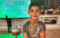 Con trai Ronaldo trở thành ngôi sao trên TikTok