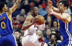 Gặp khó vì cờ bạc, Dwyane Wade lại thả thính Chicago Bulls