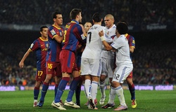 Ronaldo từng bị cựu sao Barca “cà khịa” thế nào trong trận Siêu kinh điển?