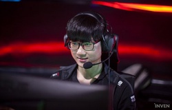 Effortf tiết lộ Faker chọn nhầm bảng ngọc khi đấu với GRF