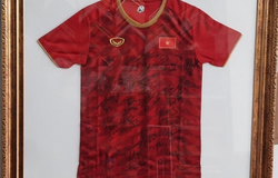 Tấm áo chân tình từ HLV Lưu Danh Minh gửi tới các y bác sỹ chống "giặc COVID-19"