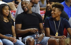 Lộ thêm tình tiết vụ con gái Mayweather đâm trọng thương tình địch